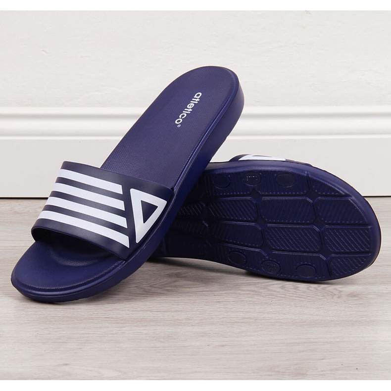 Chaussons de piscine Atletico bleu marine et blanc 2