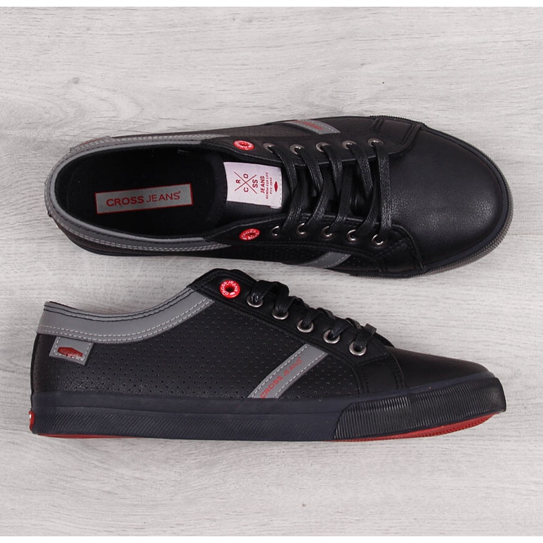 Baskets basses pour hommes en cuir écologique noir Cross Jeans II1R4004C le noir 1 Baskets basses pour hommes en cuir écologique noir Cross Jeans II1R4004C le noir 1