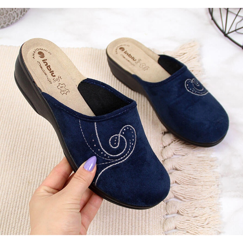 Chaussons de maison femme à semelles compensées bleu marine Inblu 2