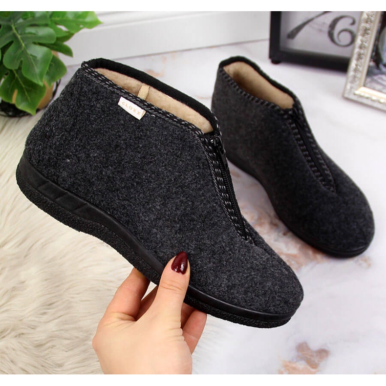 Pantoufles de maison pour femmes, isolées avec une fermeture éclair, gris Cloxx 2