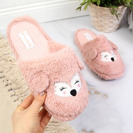Chaussons fourrure femme avec oreilles rose Cloxx 2