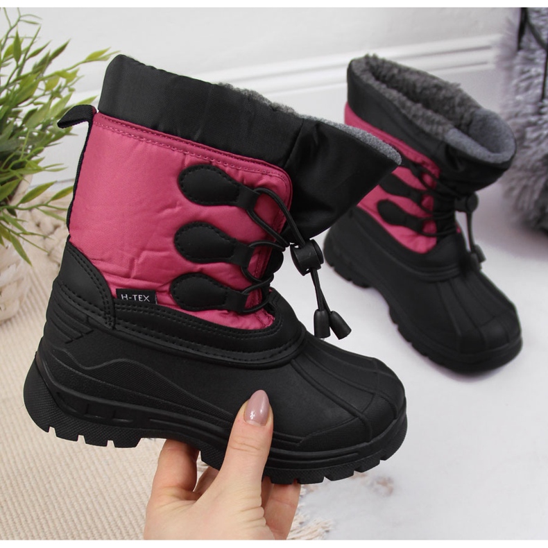 Bottes de neige enfant isolées rose Gallop noir 1