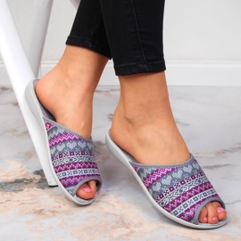 Chaussons de maison norvégiens pour femmes, motif violet Befado gris 1 Chaussons de maison norvégiens pour femmes, motif violet Befado gris 1