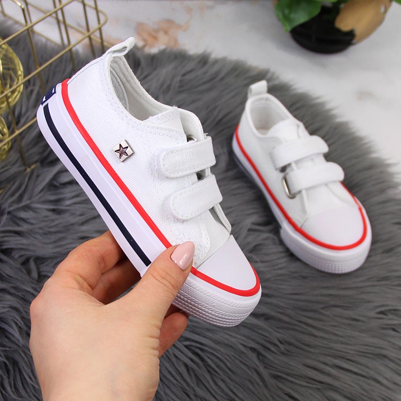 Baskets blanches à scratch pour enfants Big Star HH374095 1