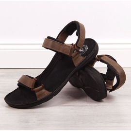 Sandales pour hommes en cuir avec velcro marron Łukbut 990 brun 2