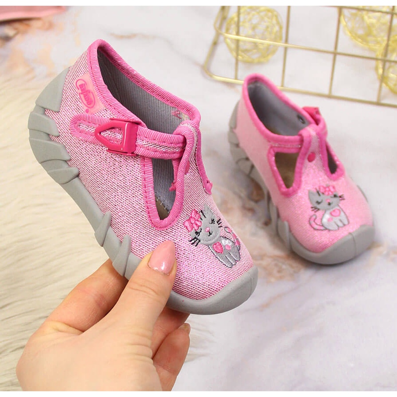 Chaussons filles pour la maternelle rose et gris Befado 1