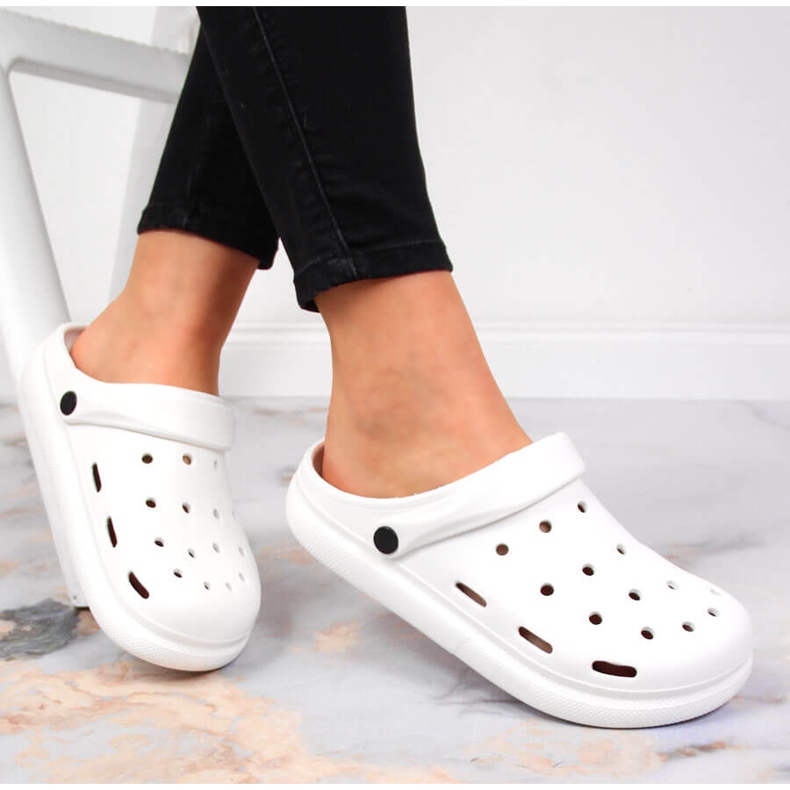 Tongs en mousse blanche Atletico 1