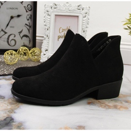 Bottes pour femmes Filippo noires sur un bloc 2