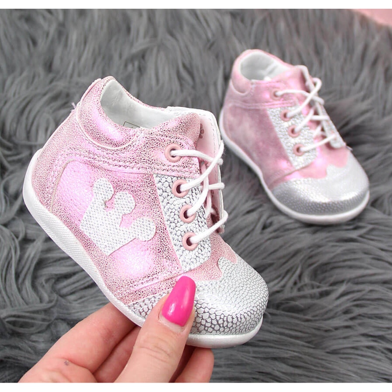Chaussures roses brillantes pour fille Kornecki 6767 1