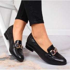 Chaussures noires ajourées avec une chaîne Potocki le noir 1