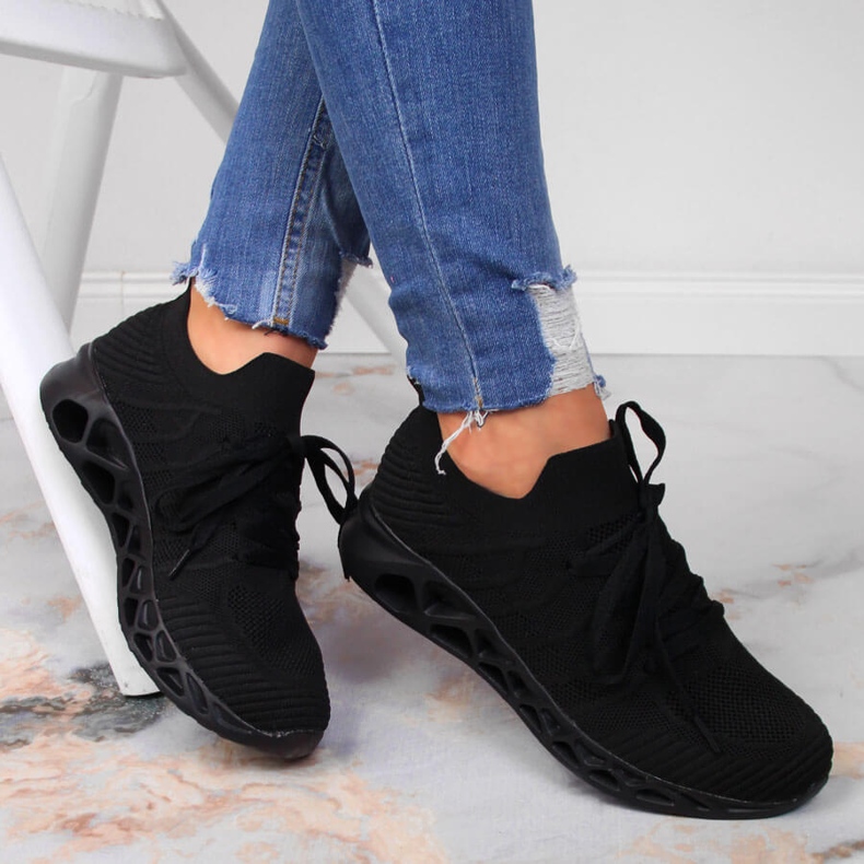 Chaussures de sport en maille pour femme McKeylor noires le noir 1