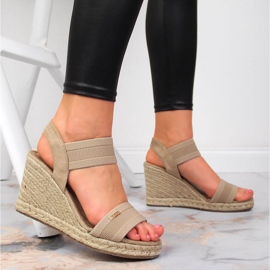 Sandales espadrilles sur un coin beige Big Star JJ274978 2 Sandales espadrilles sur un coin beige Big Star JJ274978 2
