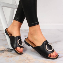 Chaussons noirs pour femmes avec décoration Potocki le noir 1