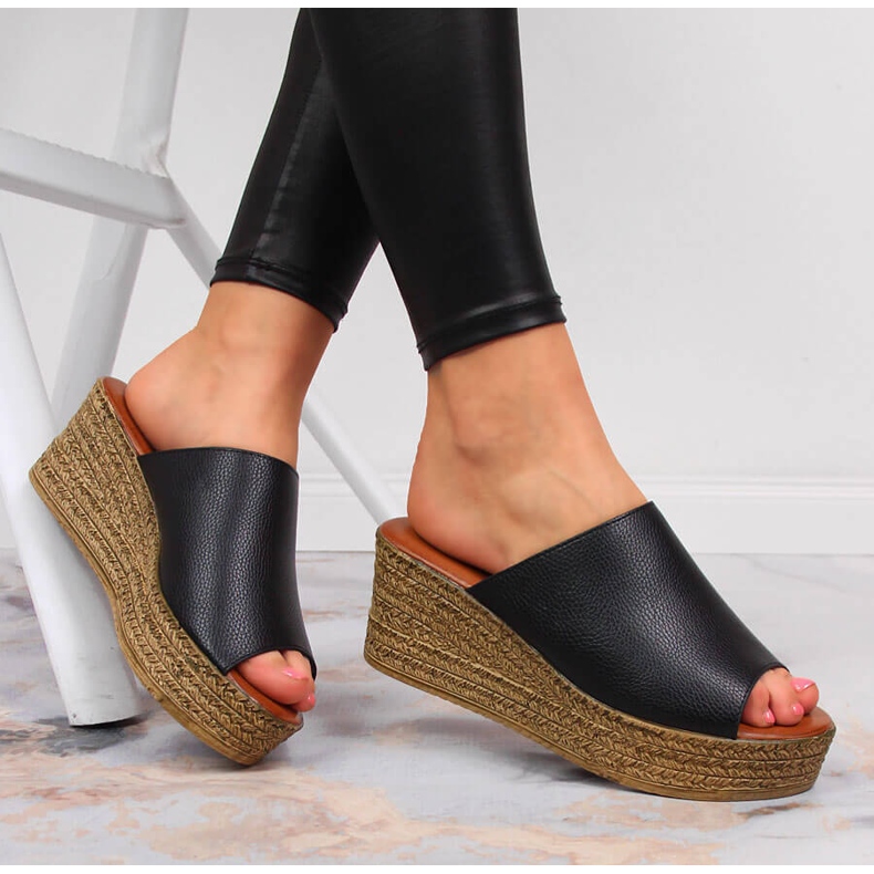 Chaussons compensés noirs femme Vinceza le noir 1