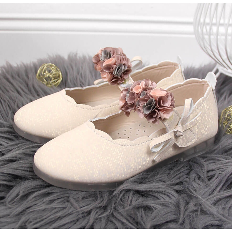Ballerines fille à scratch avec fleurs Vinceza beiges 2
