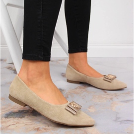 Ballerines en cuir pour femmes avec une pointe de beige Filippo 5