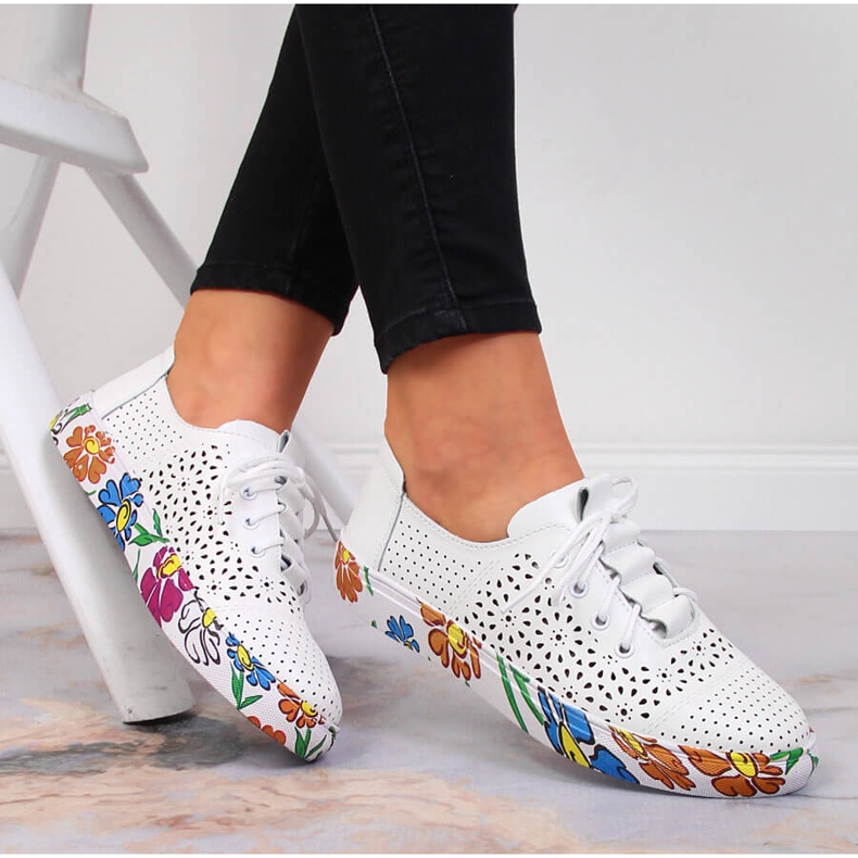 Chaussures femme en cuir ajouré Artiker blanc 1 Chaussures femme en cuir ajouré Artiker blanc 1