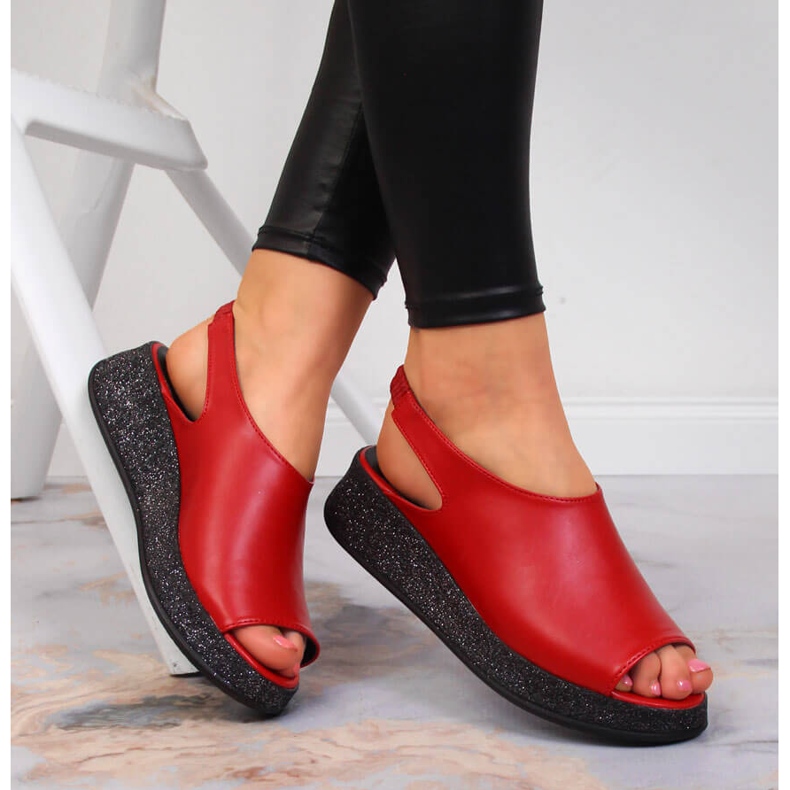 Sandales pour femmes sur la plate-forme rouge Navy Dot 1 Sandales pour femmes sur la plate-forme rouge Navy Dot 1