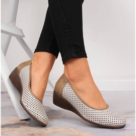 Chaussures femme ajourées à semelle compensée beige Jezzi 4