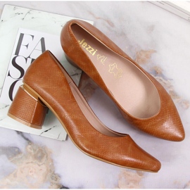 Escarpins sur tige marron décorative par Jezzi brun 1