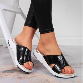 S.Barski Chaussons cuir verni noir femme S. Barski 1