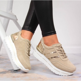 Chaussures en cuir pour femmes sur la plate-forme Filippo beige 1