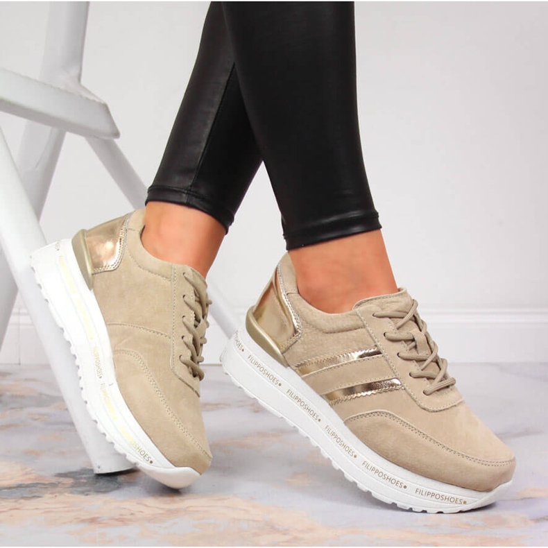 Chaussures en cuir pour femmes sur la plate-forme Filippo beige 1