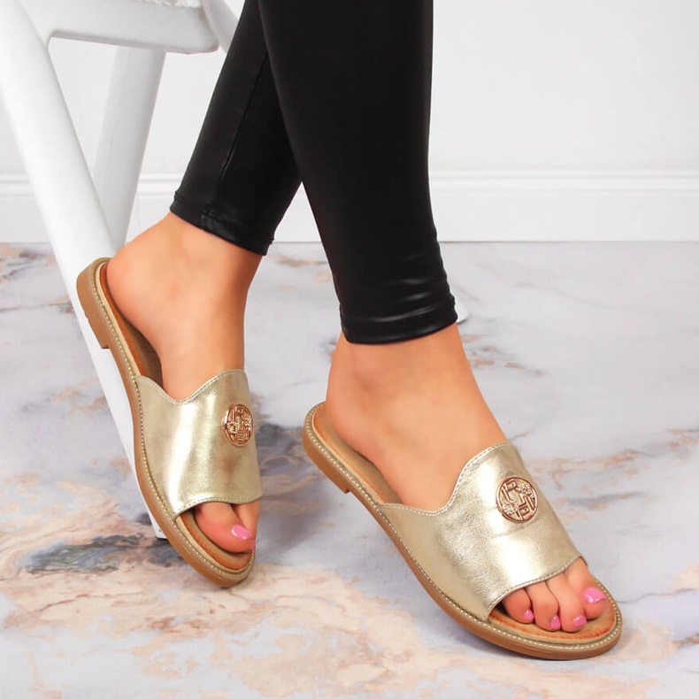 Babouches dorées pour femme avec décoration Filippo d'or 1