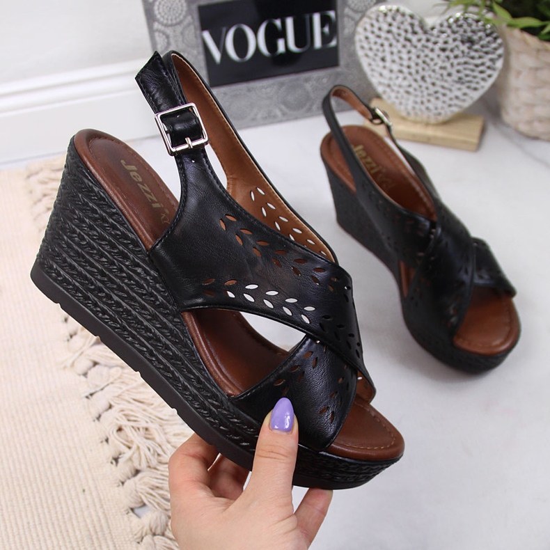 Sandales compensées noires pour femme Jezzi le noir 1