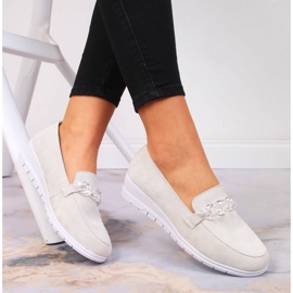 Mocassins femme en cuir avec chaîne Artiker crème beige 1 Mocassins femme en cuir avec chaîne Artiker crème beige 1