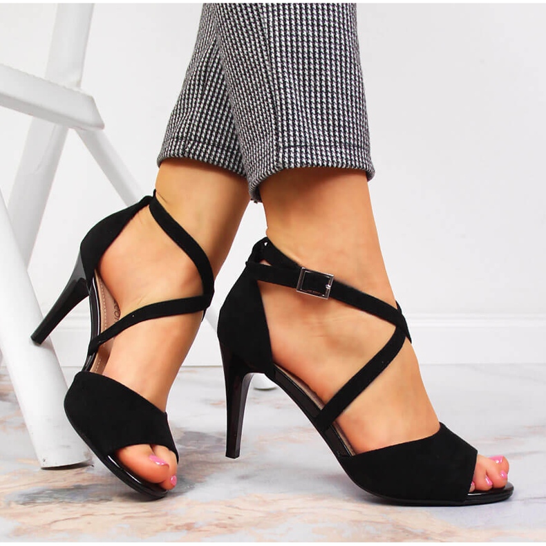 Sandales noires pour femmes Sergio Leone sur un talon haut le noir 1 Sandales noires pour femmes Sergio Leone sur un talon haut le noir 1