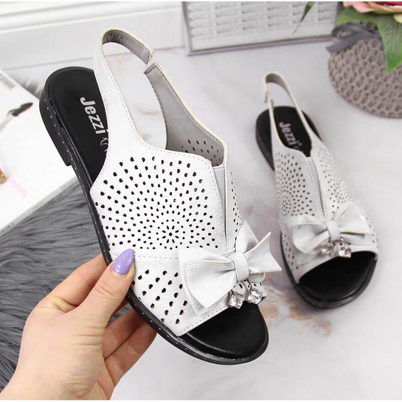 Sandales pour femme avec nœud Jezzi argenté 1 Sandales pour femme avec nœud Jezzi argenté 1