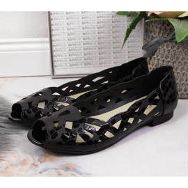 Ballerines noires ajourées pour femme Jezzi shoes le noir 2