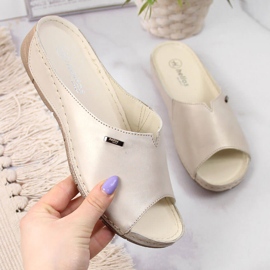 Babouches femme en cuir sur semelle compensée dorée Helios 105 1