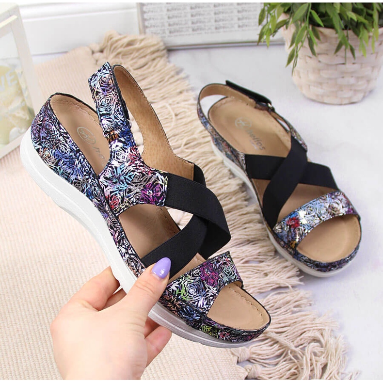 Sandales en cuir pour femmes sur caoutchouc confortable Helios 100 le noir multicolore 1