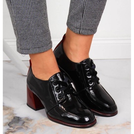 Chaussures pour femmes en cuir sur un bloc noir Filippo le noir 3