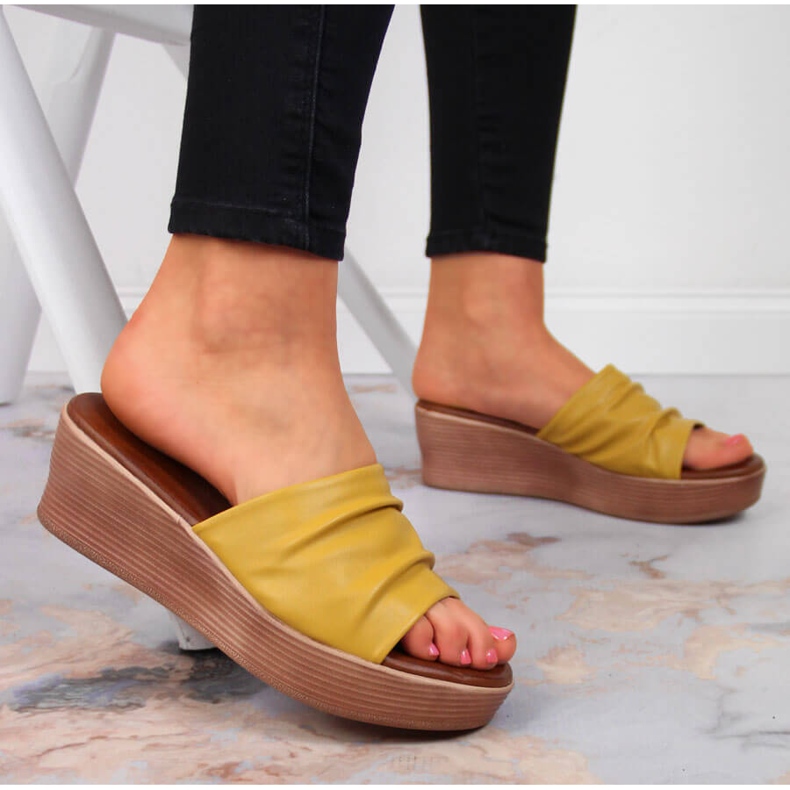 Chaussons compensés Filippo jaunes pour femme 2