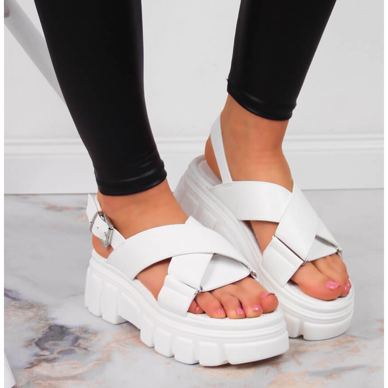 Sandales pour femmes sur la plate-forme Jezzi blanche 2