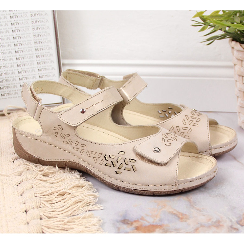 Sandales en cuir pour femmes avec velcro doré Helios 266 2