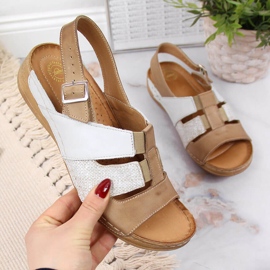 Sandales confortables en cuir blanc et beige Łukbut 1102 blanche 3
