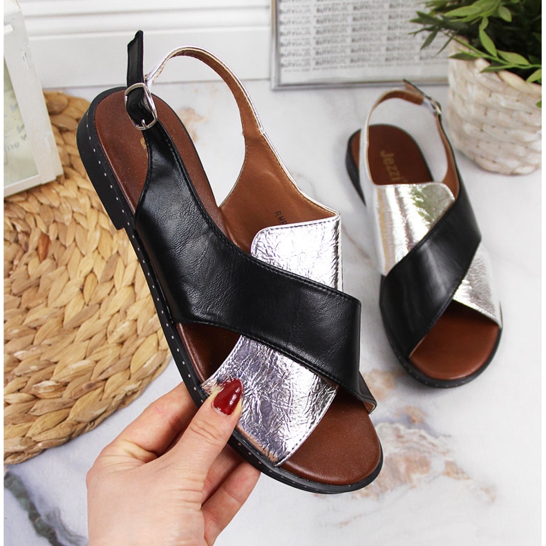 Sandales Jezzi noires et argentées pour femme le noir 1 Sandales Jezzi noires et argentées pour femme le noir 1