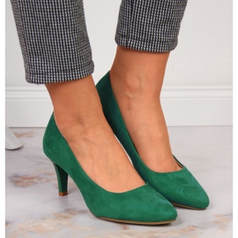 Escarpins sur un stiletto Sergio Leone en daim vert 6