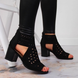 T.Sokolski Sandales noires ajourées pour femme par T. Sokolski 2