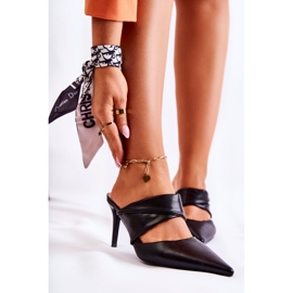 Chaussons En Cuir Sur Une Aveline Noire le noir 1