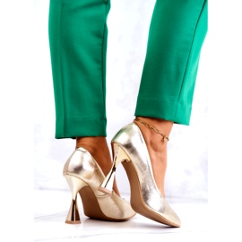 Escarpins en cuir à la mode Lewski Shoes 3181 Doré d'or 2