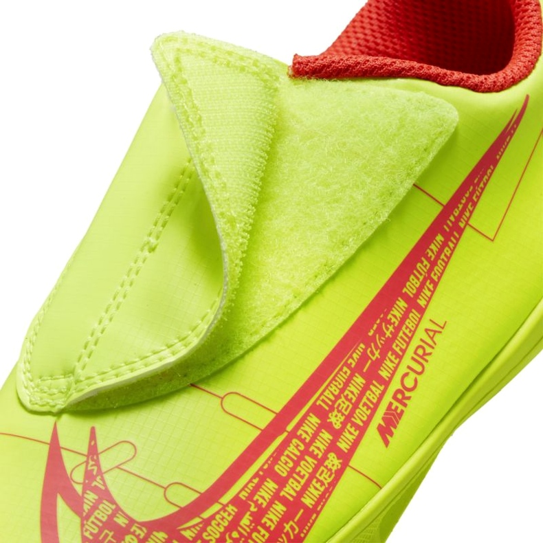 Chaussures de football Nike Mercurial Vapor 14 Club Mg Jr CV0833-760 jaunes 1