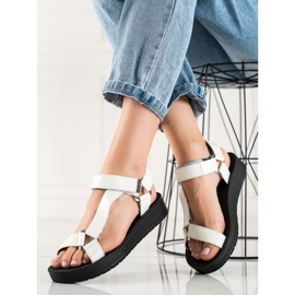 Cm Paris Sandales blanches sur la plateforme noir 1
