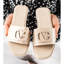 TRENDI Chaussons beiges 1