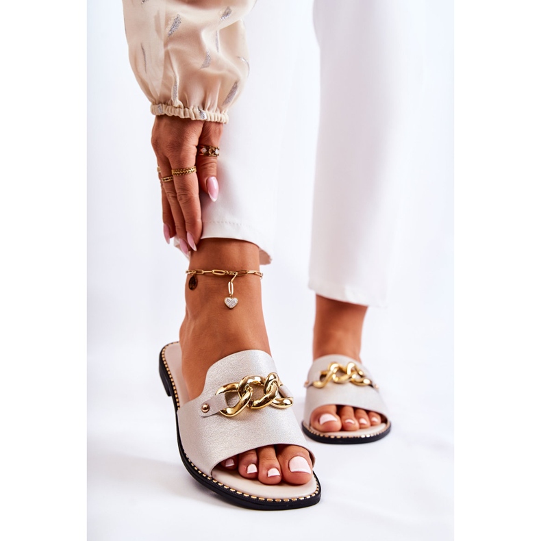 S.Barski Chaussons à la mode avec une chaîne sur un talon plat Golden Finess doré 1