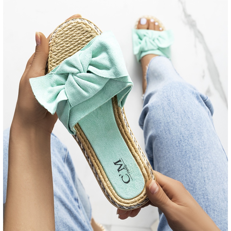 Pantoufles vertes avec un nœud Avi 1